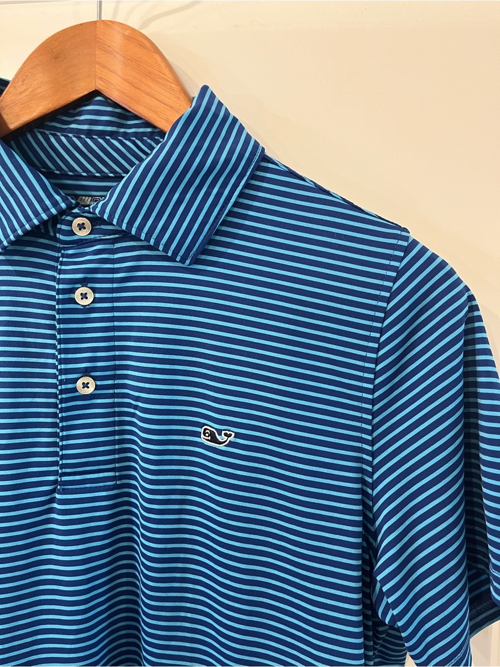Vineyard Vines Blue Striped On-The-Go Sankaty Polo